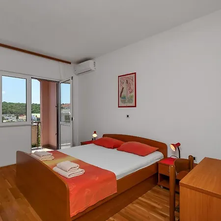 Big Balcony Bugenvilija * 马卡尔斯卡