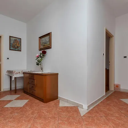 Apartment Big Balcony Bugenvilija *