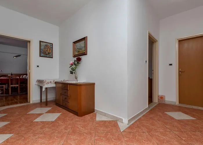 דירה Big Balcony Bugenvilija *